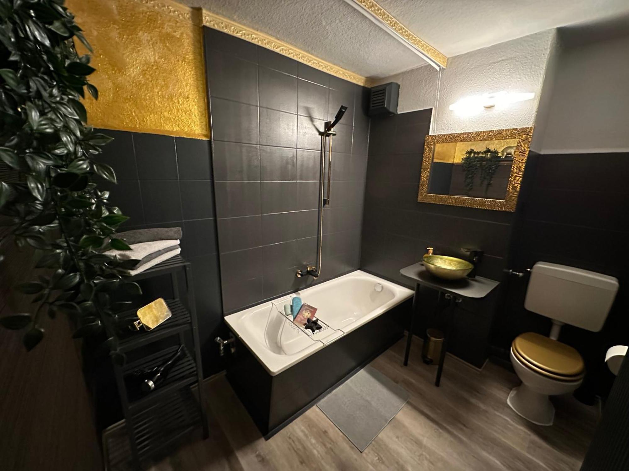 Geheimtipp Koenigsstuhl - Altstadt-Apartment Nahe Warnowufer Росток Екстер'єр фото